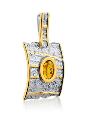 Яркий стильный кулон с частичным золочением, украшенный янтарём «Эритрея»