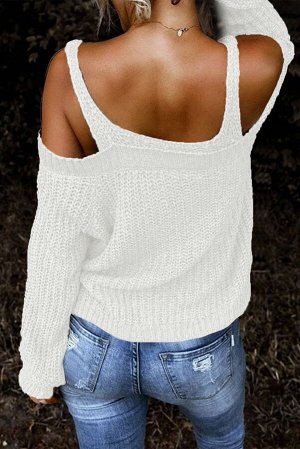 Белый вязаный свитер с открытыми плечами