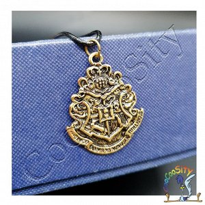 Кулон на шнурке герб Хогвардца, бронза (Гарри Поттер) пакет