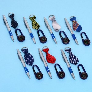 Набор подарочный 3в1 (ручка, брелок-галстук, карабин-компас) микс