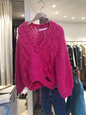 Женский пуловер, цвет фуксия