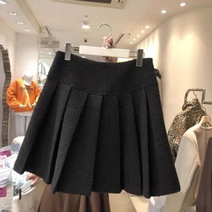 Женская короткая юбка, цвет черный