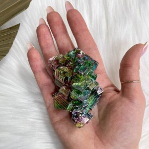 Висмут Цвет камня: Миксовый
Камень: Висмут
Поверхность: Граненый
Размер: 4-6 см