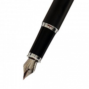 Ручка подарочная перьевая в кожзам футляре ПБ IM, корпус черный с серебром