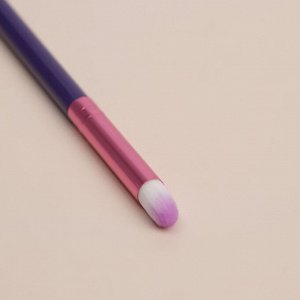 Кисть для макияжа «PENCIL», 16,5 см, цвет фиолетовый