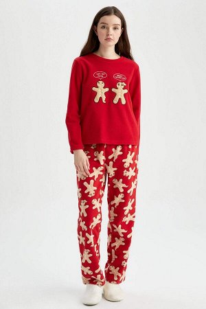 Fall In Love Обычная посадка Флисовая пижама с круглым вырезом и принтом в рождественской тематике