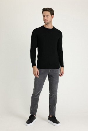 Узкие джинсовые брюки среднего размера серого цвета