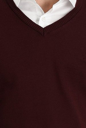 Темно-бордовый трикотажный свитер классического кроя с v-образным вырезом