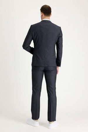 Kiğılı Темно-синий облегающий жилетный костюм