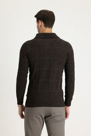 Коричневый приталенный шерстяной трикотажный свитер с воротником-шалью
