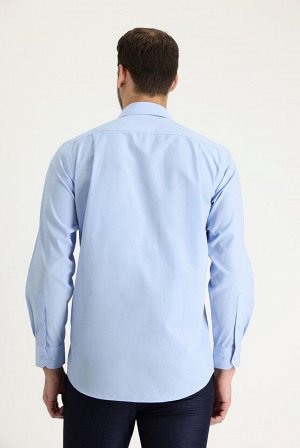 Бледно-голубая классическая рубашка с длинным рукавом