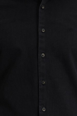 Черная джинсовая рубашка узкого кроя с длинным рукавом