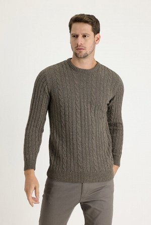 Средне-коричневый приталенный шерстяной трикотажный свитер с круглым вырезом и узором