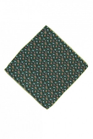 Зеленый узорчатый платок