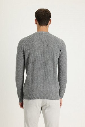 Средне-серый приталенный бесшовный шерстяной трикотажный свитер с круглым вырезом