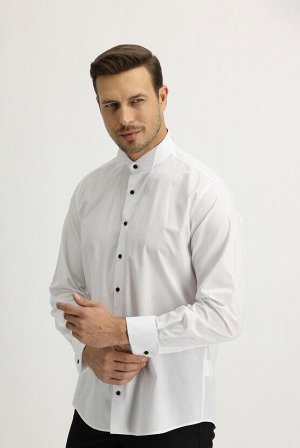 Белая рубашка с классическим воротником с длинным рукавом