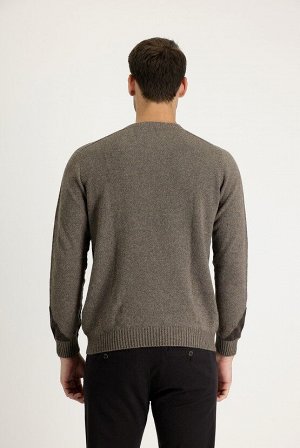 Средне-коричневый шерстяной трикотажный свитер с круглым вырезом стандартного кроя