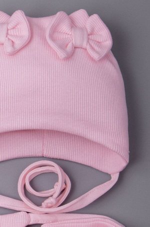 Комплект шапка с нагрудником для девочки