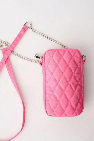 Розовая стеганая сумка для телефона
