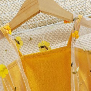 Платье желтое с прозрачной накидкой- жилеткой и сумочкой