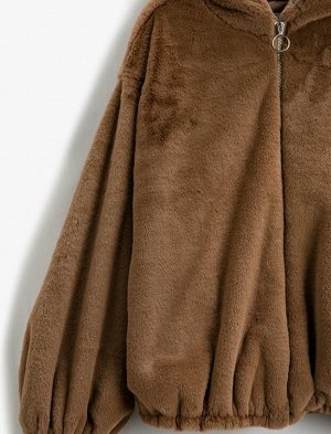Плюшевое пальто с капюшоном на молнии