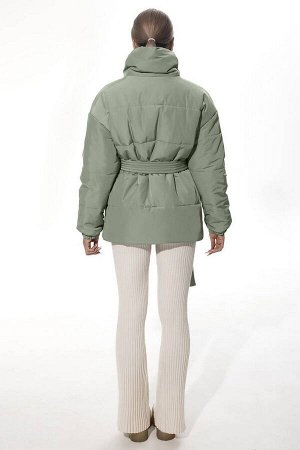 Куртка Рост: 170 Состав: полиэстер 100% Комплектация курткакуртка утепленная, с центральной застежкой на молнию, с высоким воротником- стойкой, планкой, застегивающейся на кнопки. На полочках располож