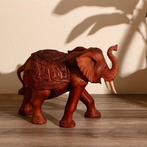 Сувенир "Слон" дерево Суар 25х36 см, резной