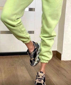 Джоггеры женские зеленые с начесом/Женские спортивные брюки с начесом/Штаны женские спортивные теплые