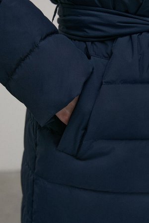 Продам классный пуховик Finn Flare