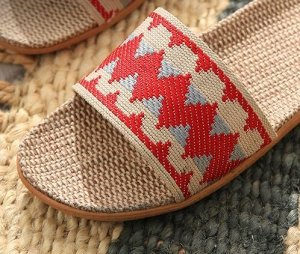 Тапочки льняные не скользящие (прорезиненные), красный