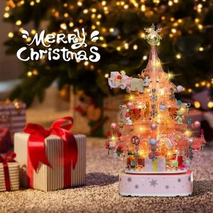 Конструктор Sembo Block «Рождественская ёлочка»‎ со световыми и звуковыми эффектами 605024 / 675 деталей