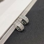 Серьги гвоздики с сияющими камнями, цвет серебристый, арт. 706.738