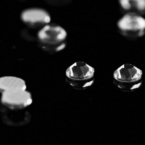 Стразы термоклеевые Xirius, 8+8 граней, d = 3-3,2 мм, 100 шт, цвет Crystal, HF12-1.100