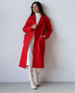 Пальто-реглан с накладными карманами красное