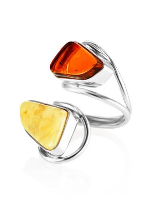 Крупное эффектное кольцо Bella Terra из янтаря двух цветов