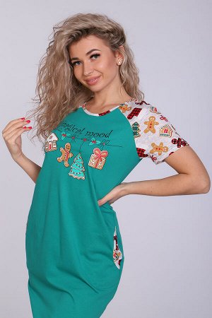 Туника Варианты расцветки: зеленый
Ткань:  кулирка, Состав:  100% хлопок
Женское платье-туника длиной чуть выше колена с милым принтом на полочке в виде атрибутов новогодних праздников, короткими рука
