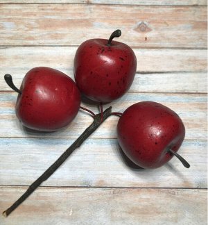 Декоративные яблочки на веточке