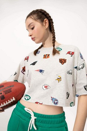 Укороченная футболка NFL с круглым вырезом и короткими рукавами Defacto Fit