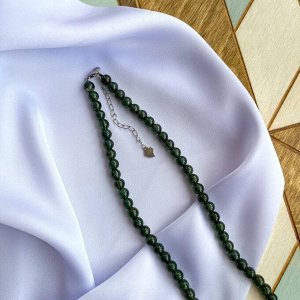 Бусы из Апатита зеленого с эффектом кошачьего глаза