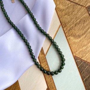 Бусы из Апатита зеленого с эффектом кошачьего глаза