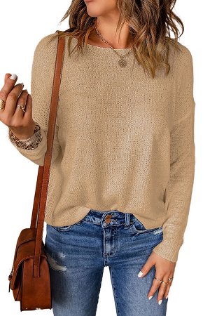 Бежевый свитер со спущенной линией плеча и длинным рукавом
