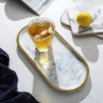 Овальный мраморный поднос с золотым обрамлением. Голубой