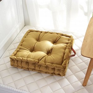 Подушка на стул бархатная квадратная, с ручкой, цвет золотой