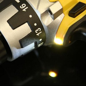 Шуруповерт ТУНДРА, патрон БЗ до 10 мм, подсветка, Li-ion 1300 mAh=16V, 550 об/мин, 24 Н*м