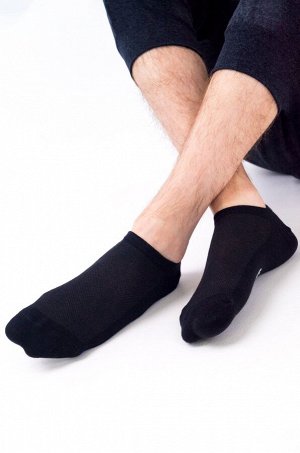 Укороченные базовые носки в сетку .