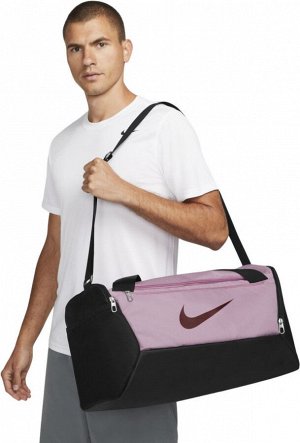 Сумка Артикул: DM3976-522; Наименование: Сумка; Пол: унисекс; Бренд: Nike; Вид спорта: фитнес; Материал: синтетика; Срок отгрузки: 3-4 рабочих дняВОЗЬМИ ВСЁ НЕОБХОДИМОЕ С СОБОЙ. Сумка-дафл Nike Brasil