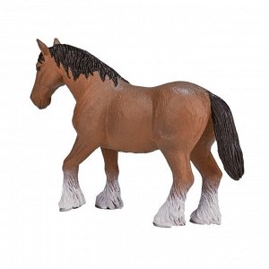 Лошадь Клейдесдаль, коричневая