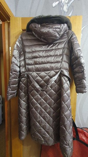 Пальто утепленное женское