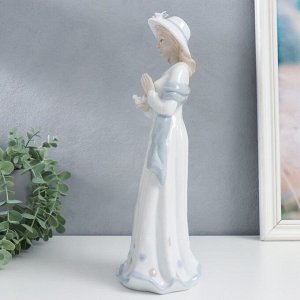 Сувенир керамика "Девушка с голубем в руках" 31х10,5х12 см
