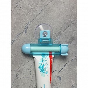 Выдавливатель для зубной пасты Доляна, на присоске, 10,5x6x2,5 см, цвет МИКС